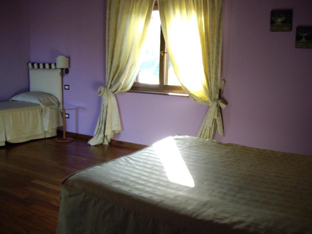 Agriturismo Il Borgo Degli Ulivi Roseto Degli Abruzzi Habitación foto