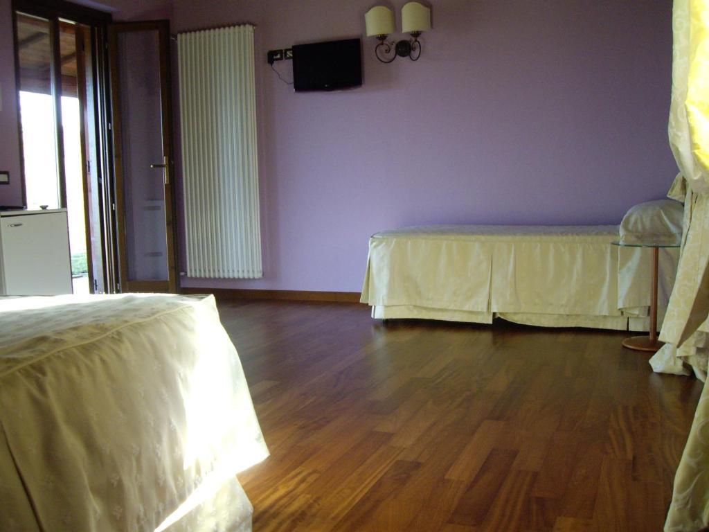 Agriturismo Il Borgo Degli Ulivi Roseto Degli Abruzzi Habitación foto