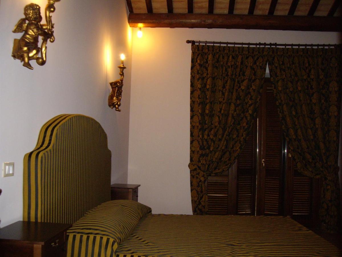 Agriturismo Il Borgo Degli Ulivi Roseto Degli Abruzzi Habitación foto